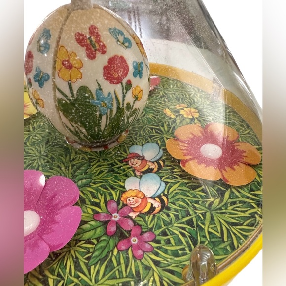 Vintage Chicco Italian spinning push toy with bee and flowers and bell - Picture 3 of 5